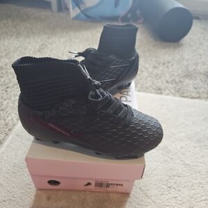 Dream Pairs Youth Boys 2T-5T Black Soccer Cleats